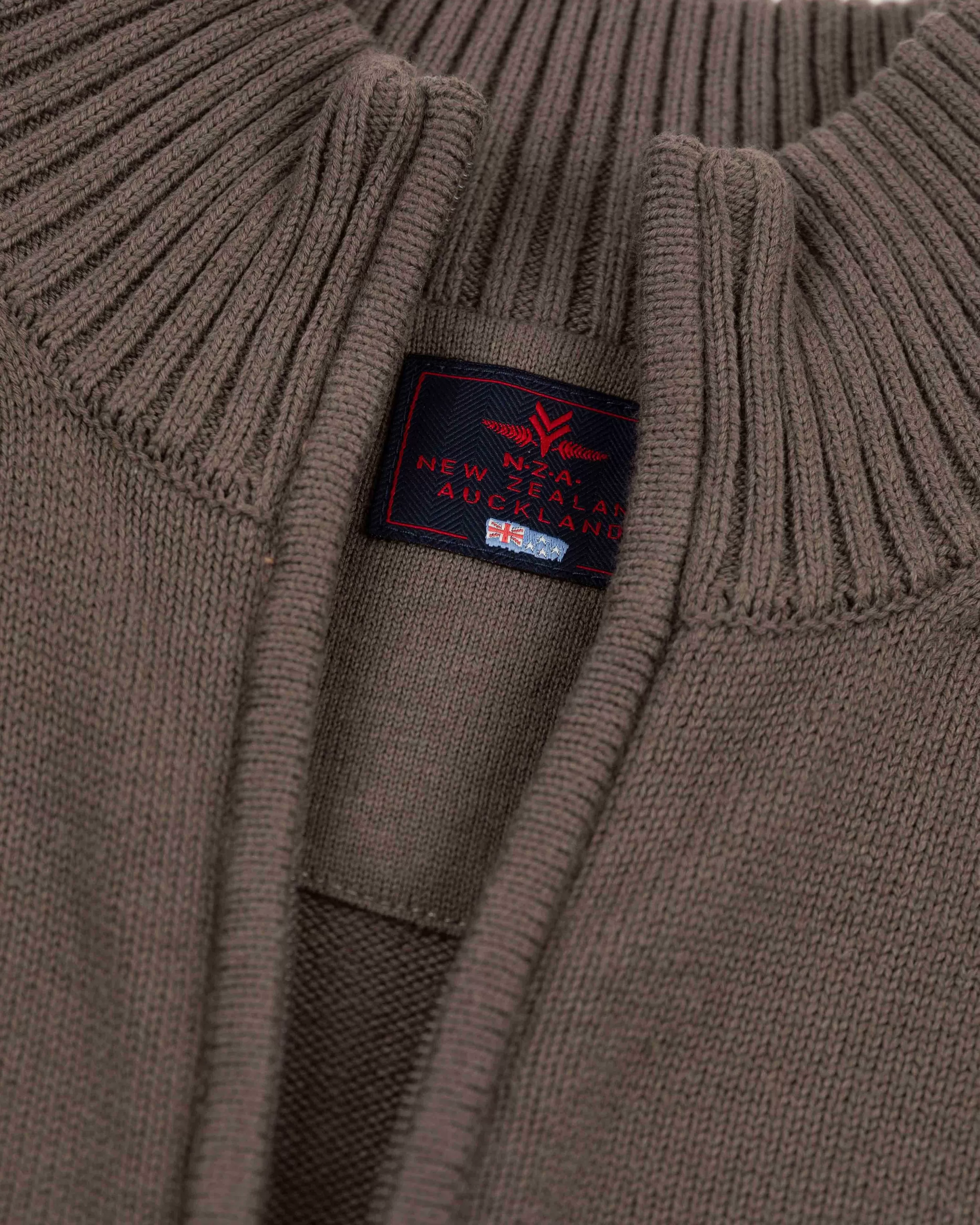 gebreid_vest_met_ritsmisty_army_5-2.webp NZA New Zealand Auckland Truien | Gebreid Vest Met Rits-Misty Army