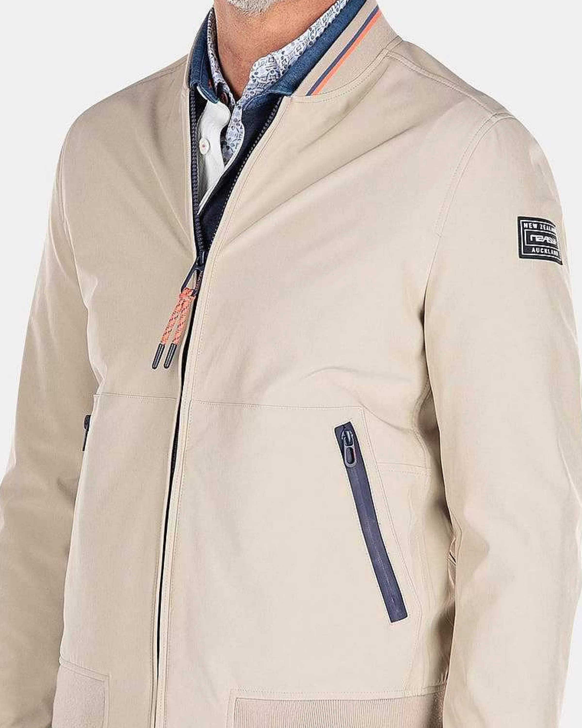 softshell_bomberjackshimmering_sand_3-2.webp NZA New Zealand Auckland Jassen | Softshell Bomberjack-Shimmering Sand