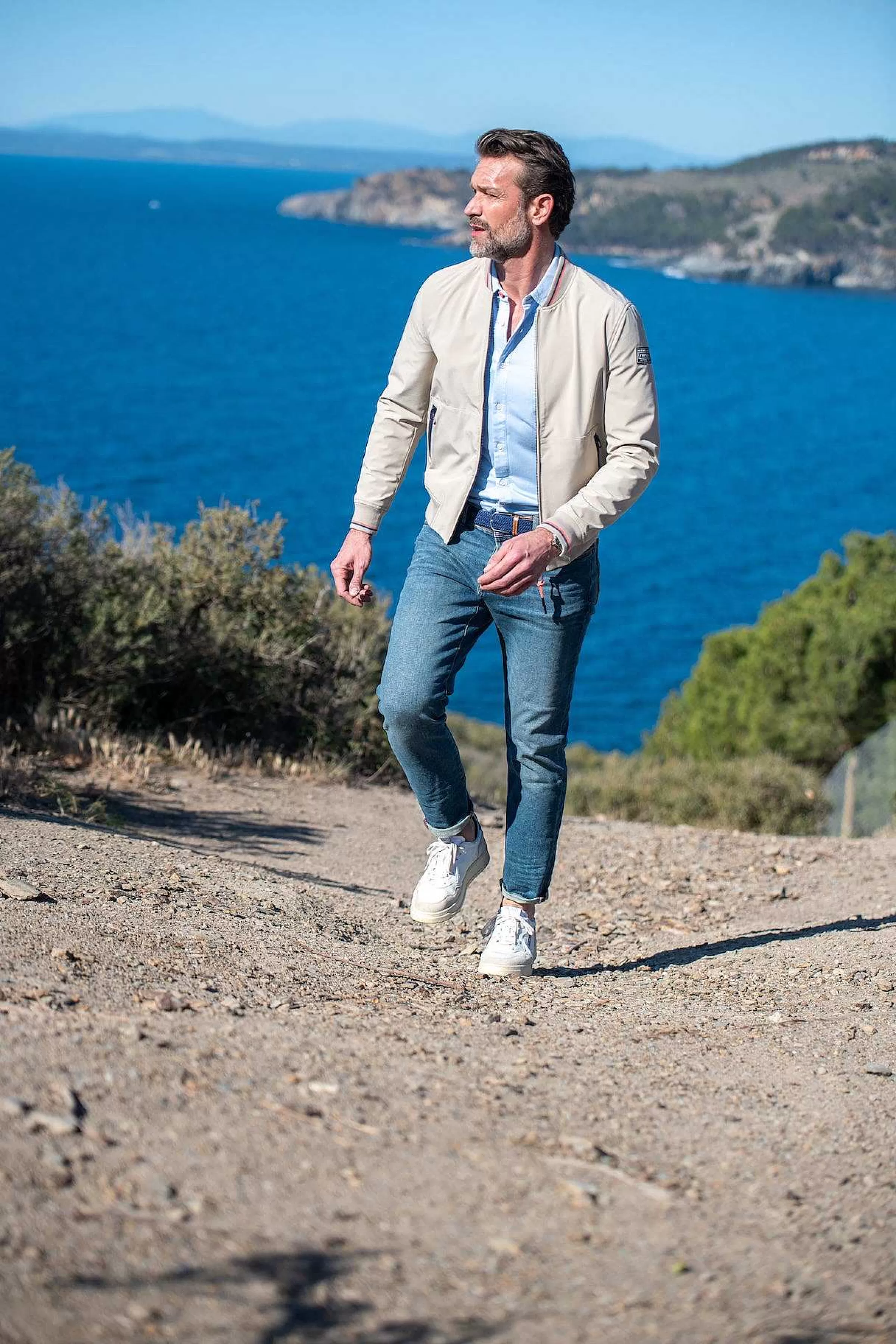 softshell_bomberjackshimmering_sand_4-2.webp NZA New Zealand Auckland Jassen | Softshell Bomberjack-Shimmering Sand